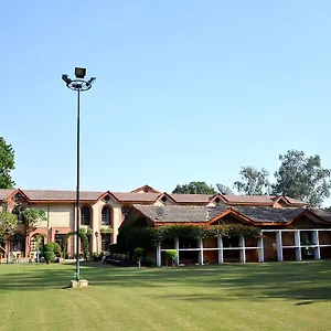 Ashok Country 4*, Gurgaon India